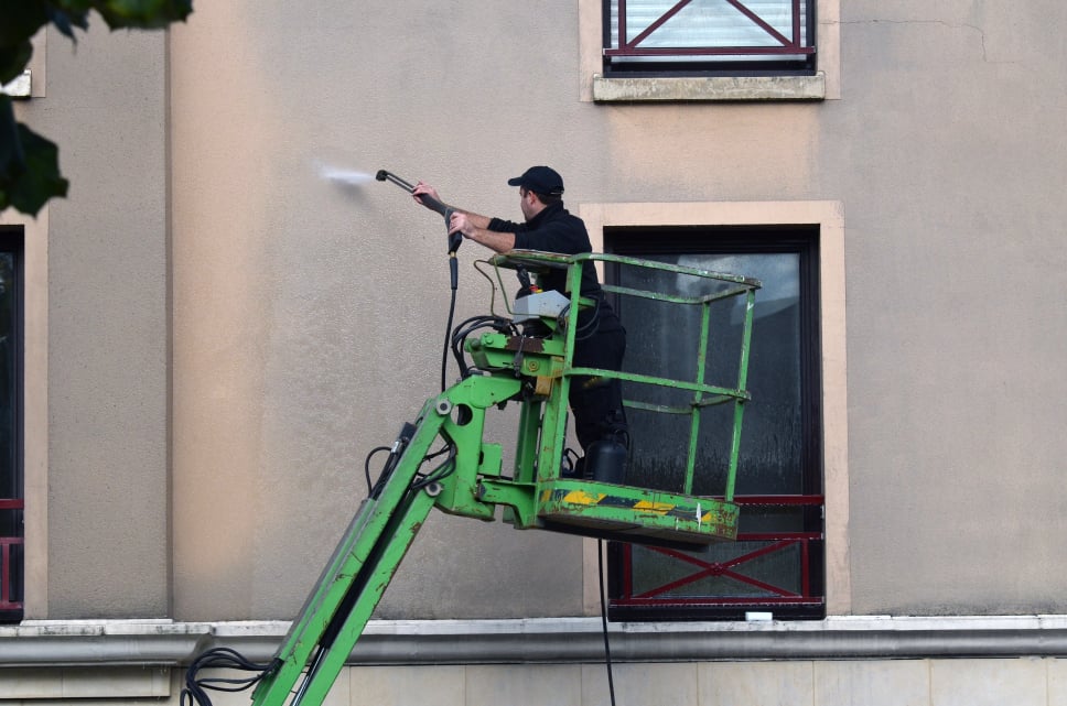 Nettoyage et Traitement de Façades, Toitures, Murs et Dallage